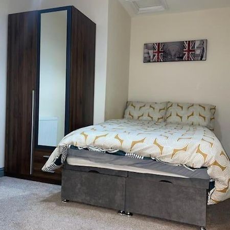 Modern 2 Bedroom Apartment In Derby City Centre 외부 사진