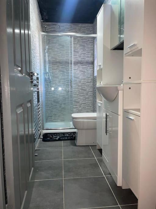 Modern 2 Bedroom Apartment In Derby City Centre 외부 사진